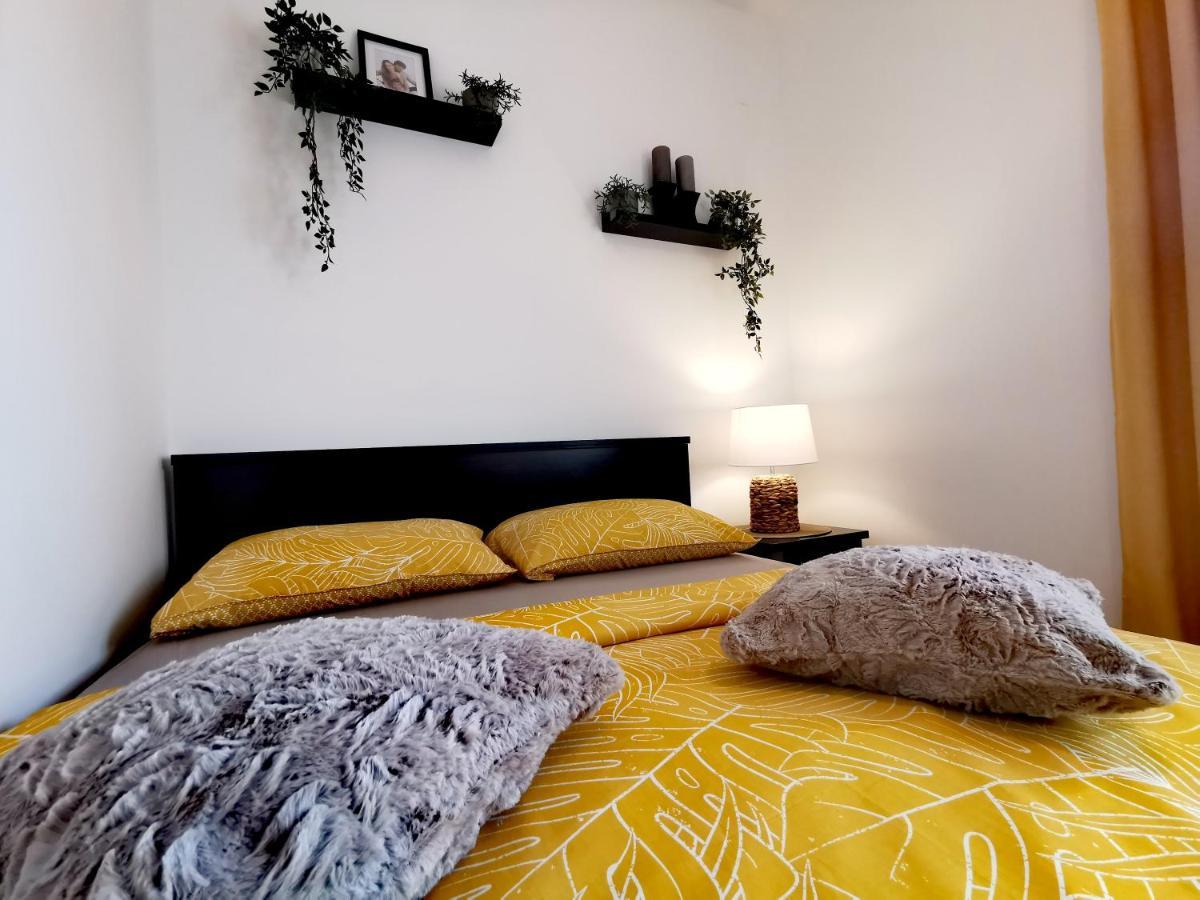 Apartments Lino Selce Eksteriør bilde